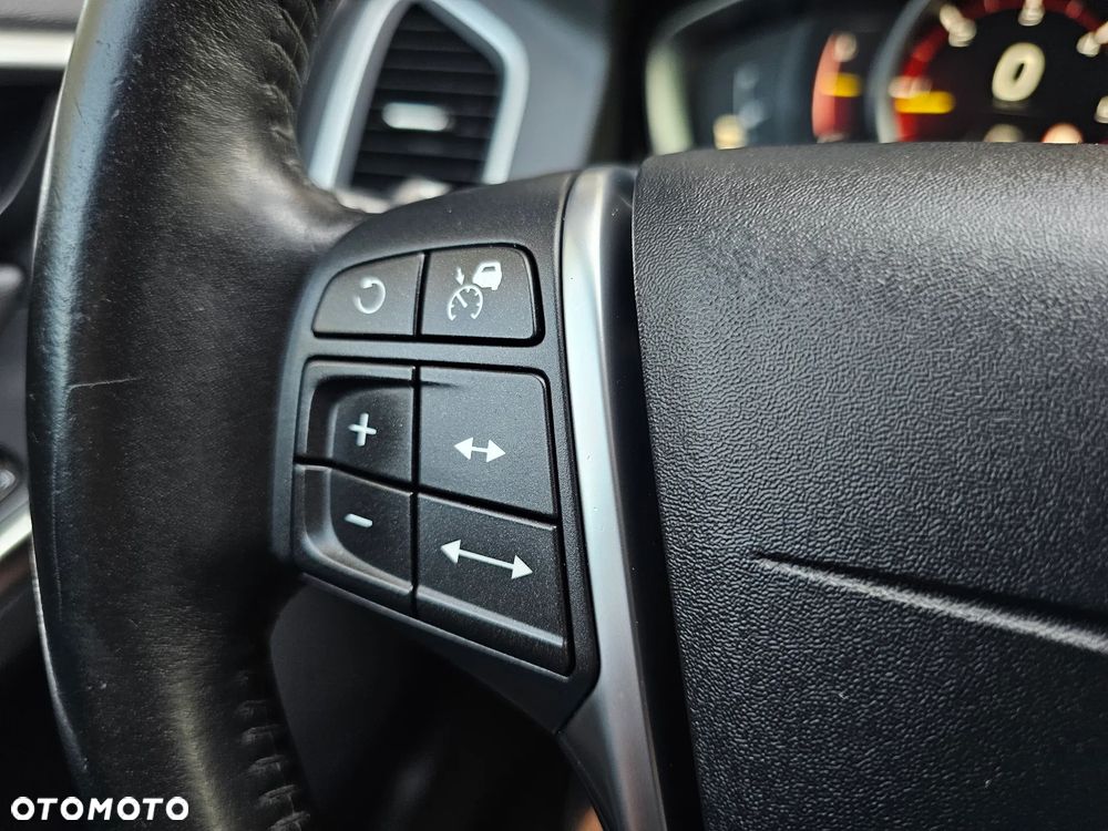 Volvo XC 60 D4 Momentum - 31