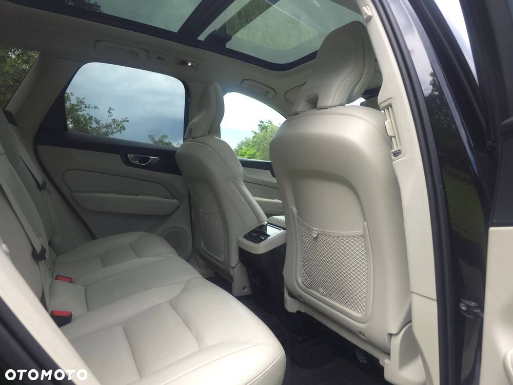 Volvo XC 60 T5 AWD Inscription - 25