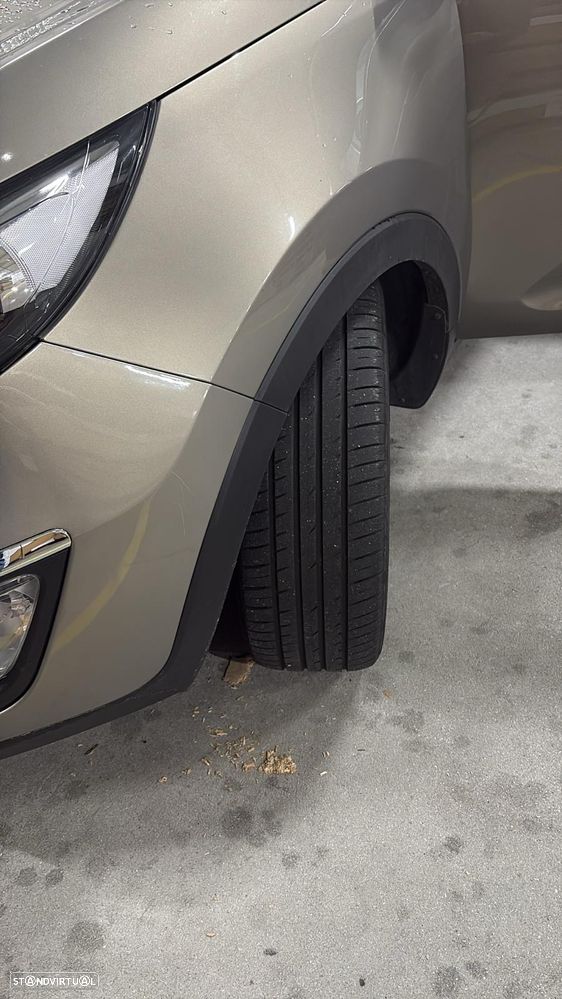 Kia Sportage 2.0 CRDI TX - 7