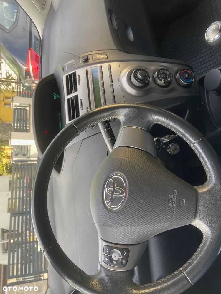 Toyota Yaris 1.33 Luna - 10