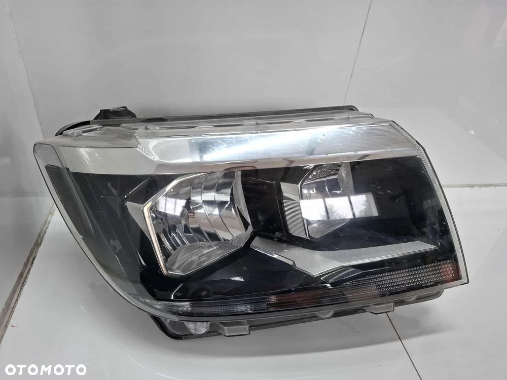 LAMPA PRZEDNIA PRZÓD PRAWA VW CRAFTER II MAN TGE 7C1941006 ZWYKŁA ŁADNA - 1