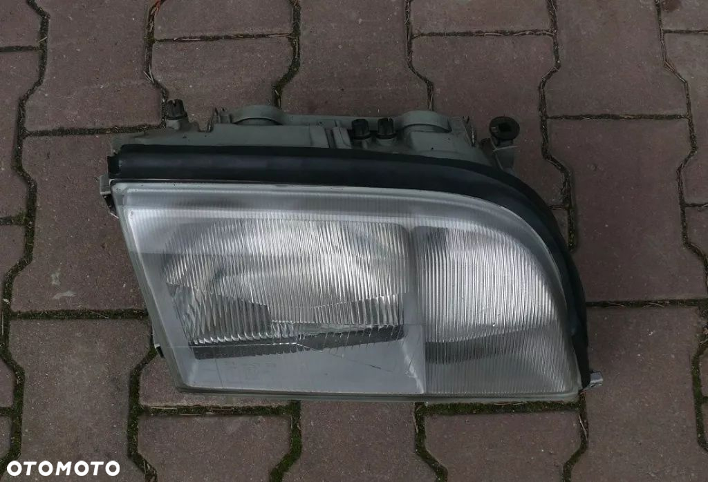 LAMPA REFLEKTOR PRAWY PRZÓD MERCEDES W140 91-94 EU - 2