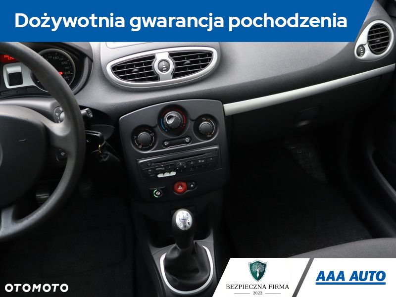 Renault Clio - 9