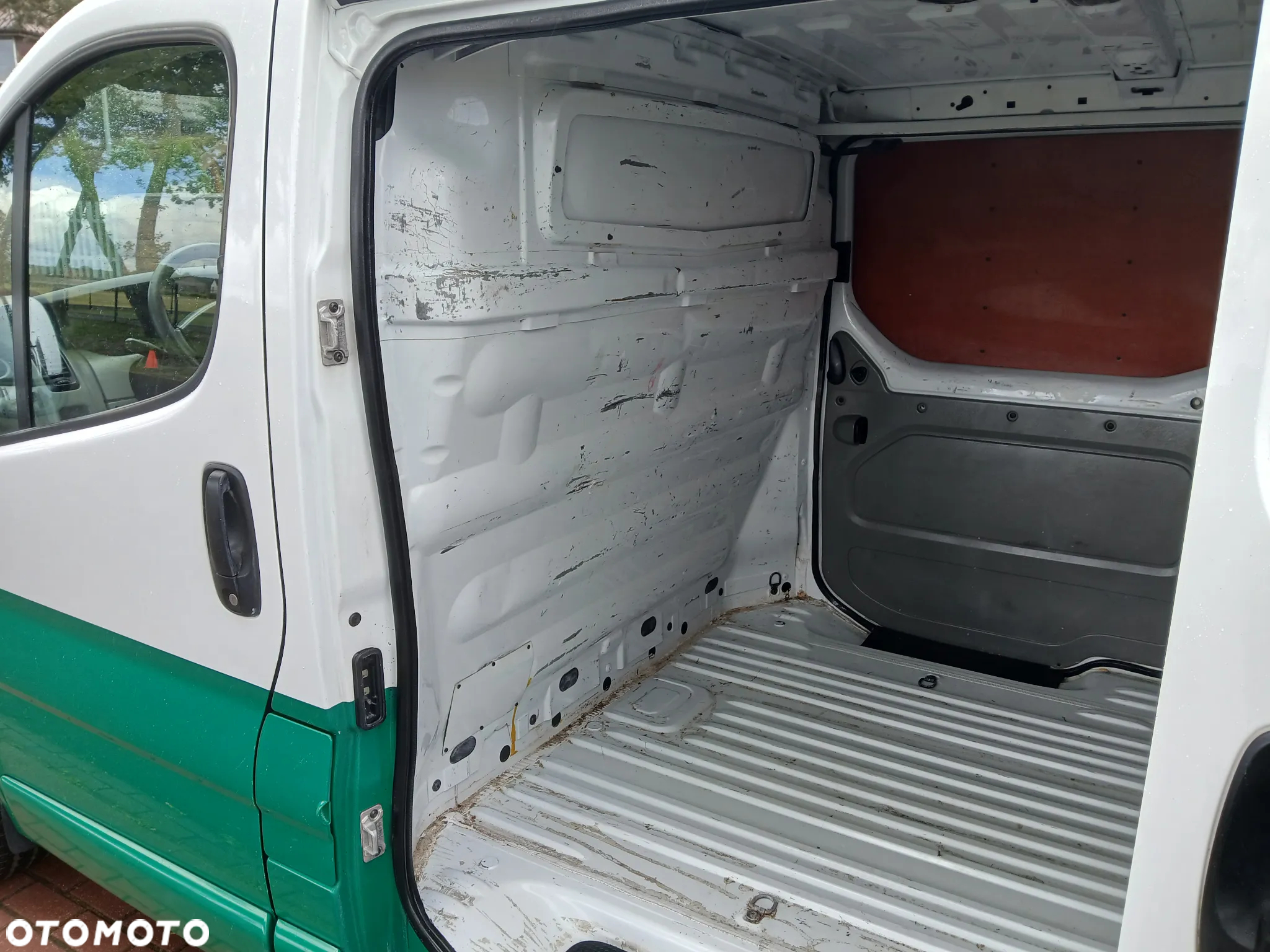 Opel VIVARO - 8