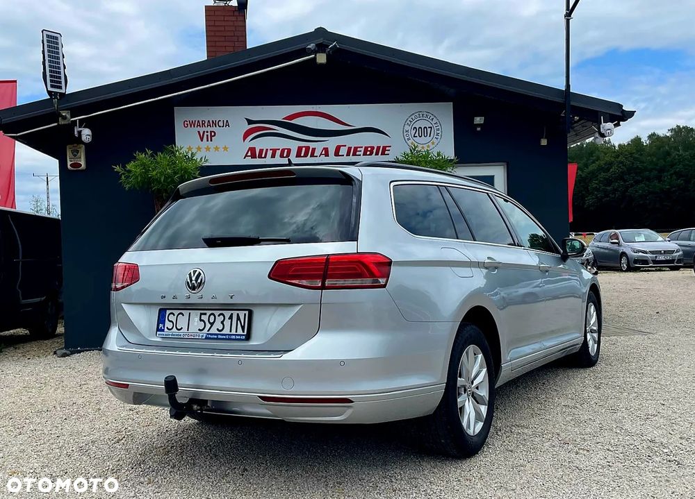 Volkswagen Passat 2.0 TDI (BlueMotion Technology) DSG Highline - 8