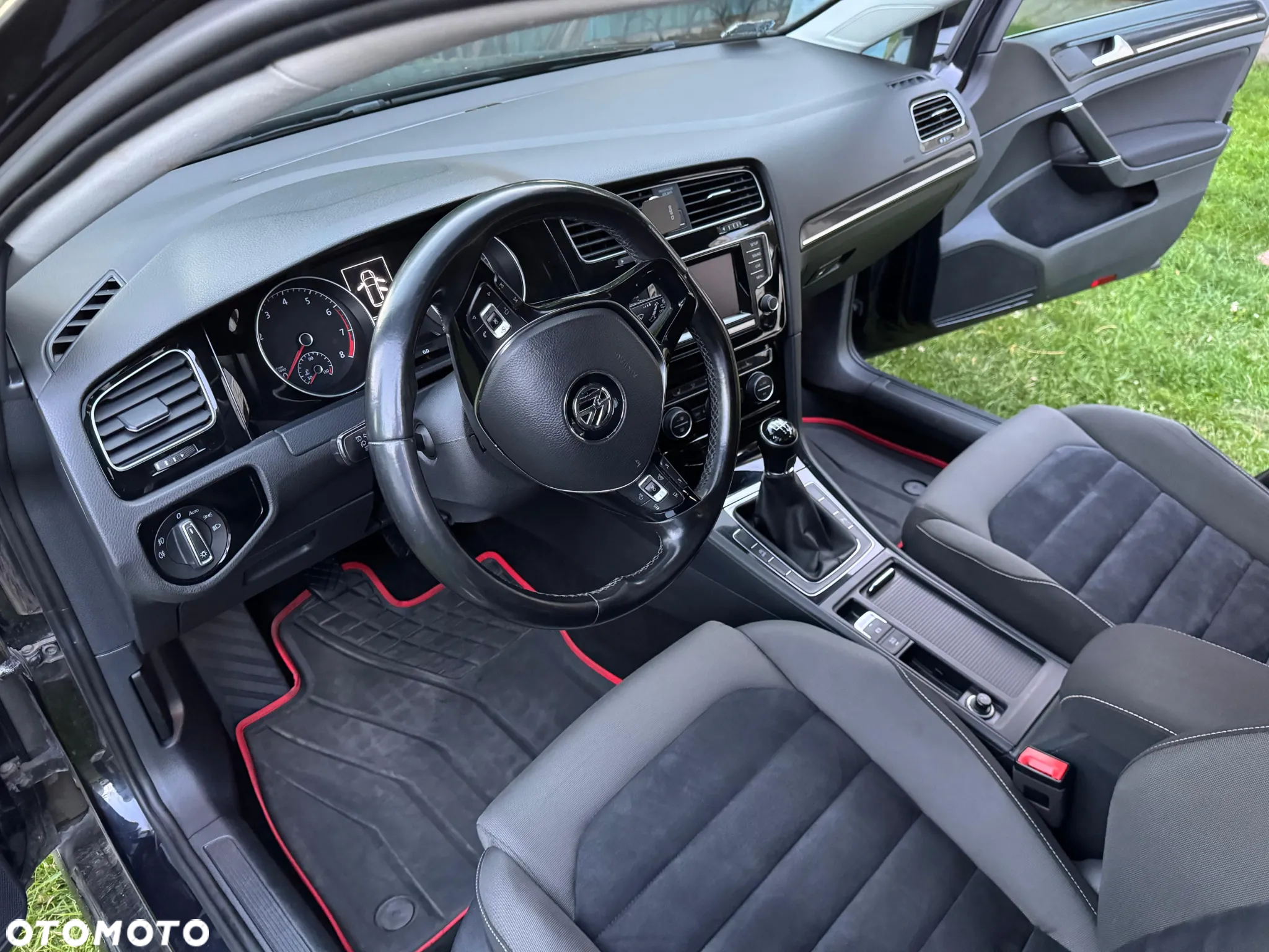 Volkswagen Golf VII 1.4 TSI BMT Highline - 11