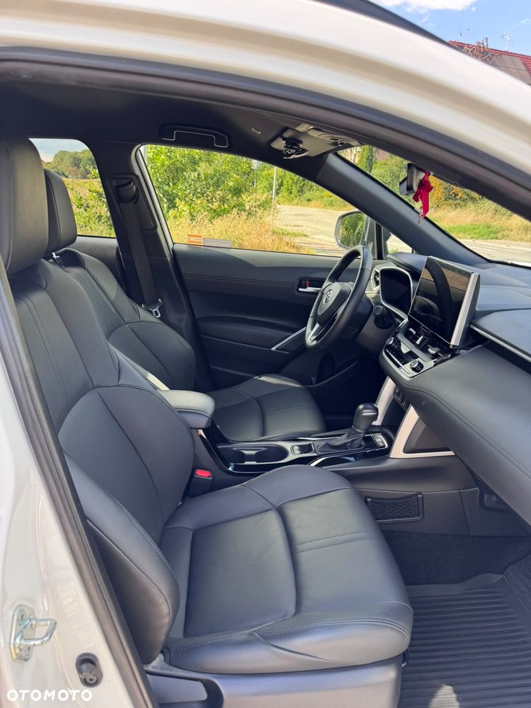 Toyota Corolla Cross - 14