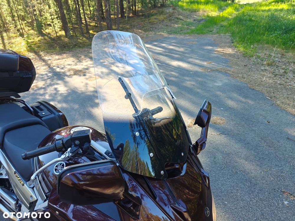 Yamaha FJR - 6