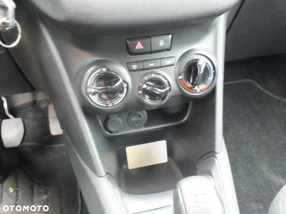 Peugeot 208 PureTech 82 Active - 13