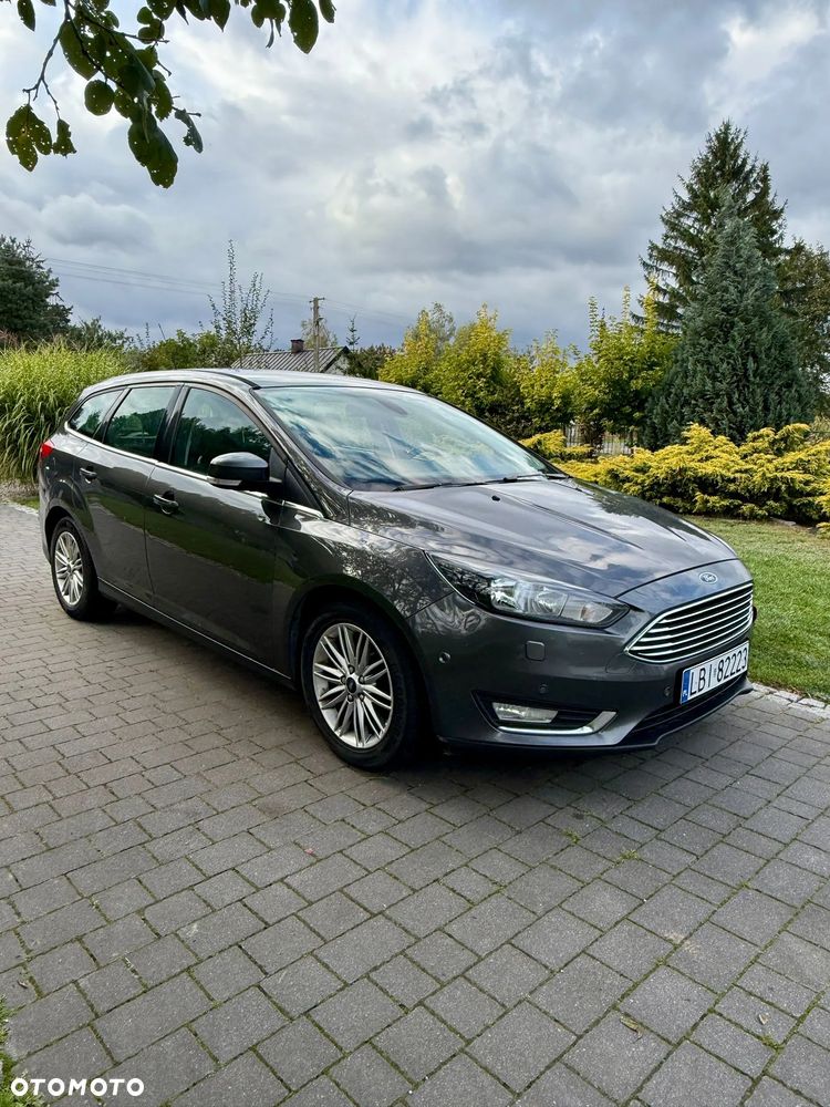 Ford Focus 1.0 EcoBoost Red Edition ASS - 4