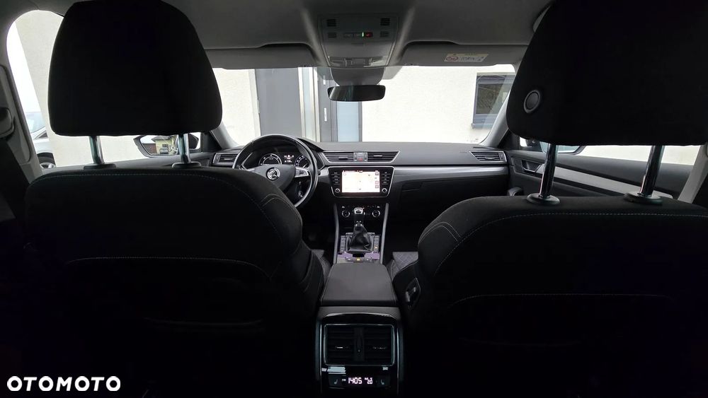 Skoda Superb 2.0 TDI Style - 22