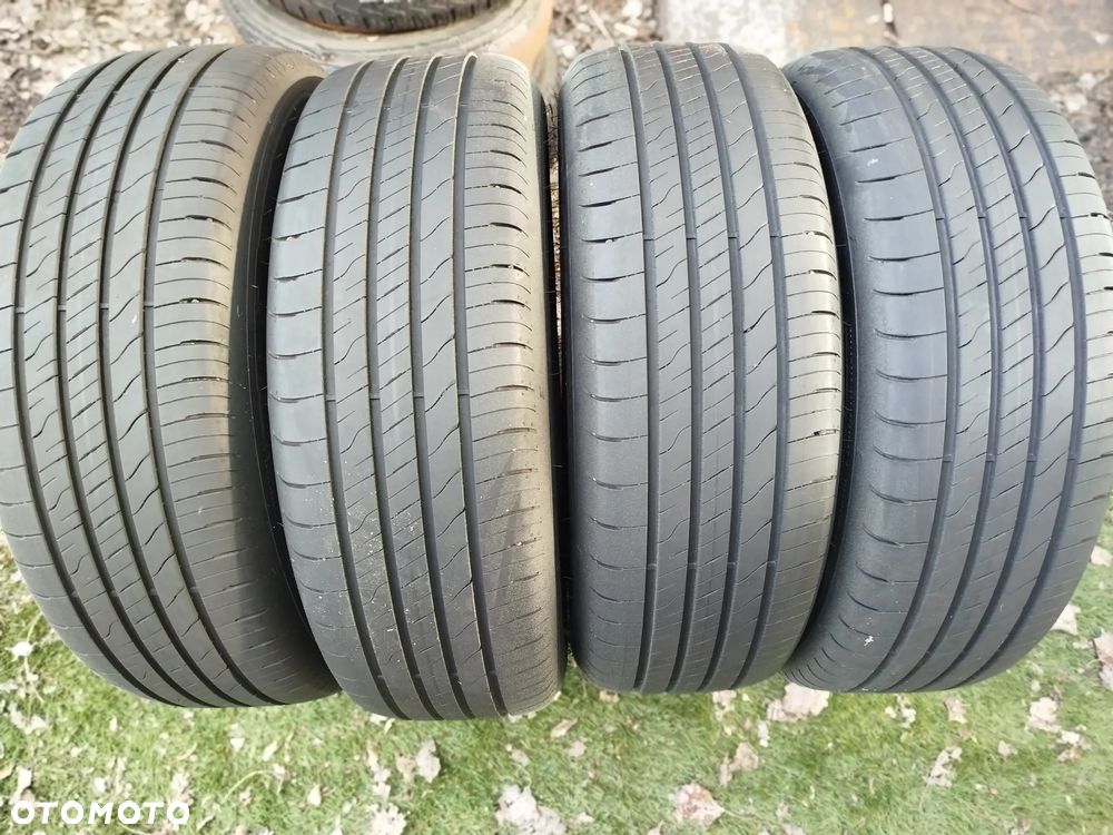 215/60R17 96H Goodyear Efficiente grup 2 4szt z nowego auta demonstracyjnego. - 1