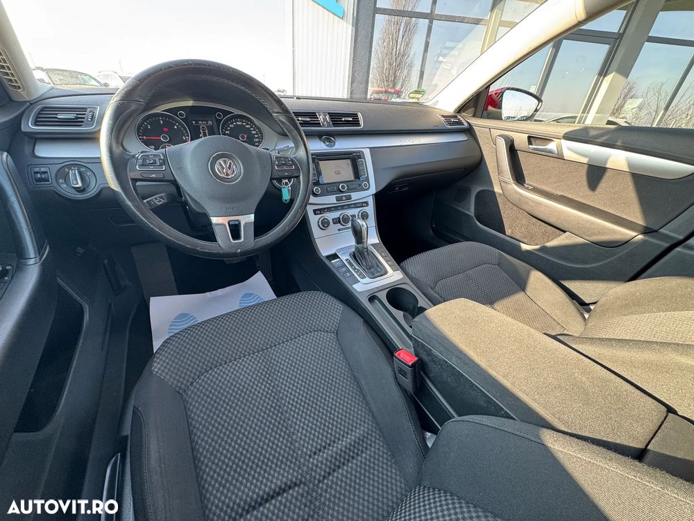 Volkswagen Passat 2.0 Blue TDI DSG SCR Comfortline - 25