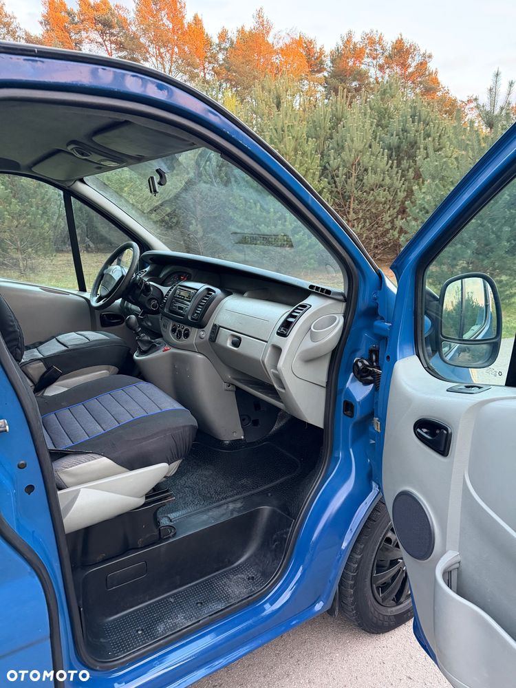 Renault Trafic Passenger Authentique - 17