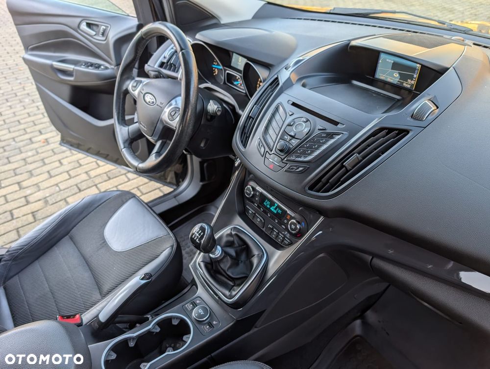 Ford Kuga 2.0 TDCi 4WD Trend - 36