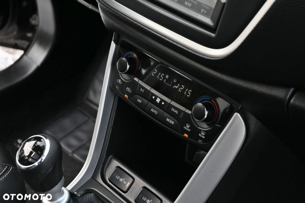 Suzuki SX4 S-Cross 1.6 DDiS Premium 4WD - 33