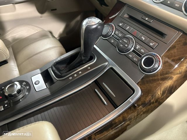 Land Rover Range Rover Sport 3.0 TDV6 HSE - 34
