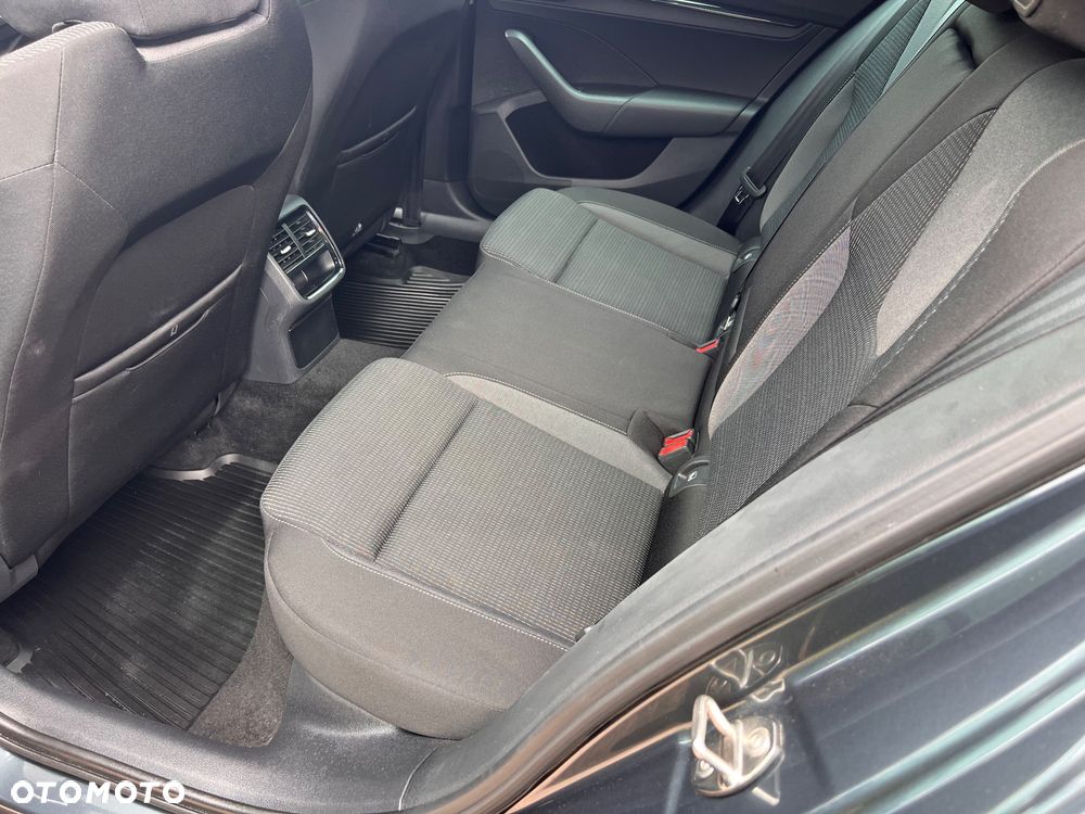 Skoda Octavia 2.0 TDI Ambition - 9