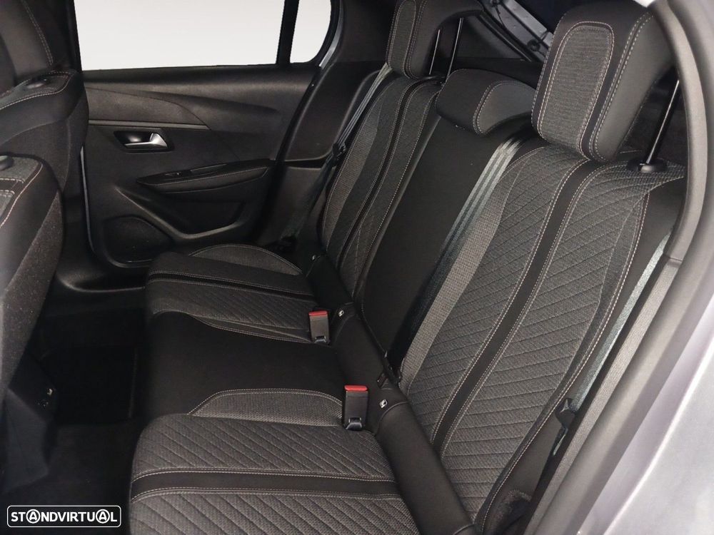 Peugeot 208 1.2 Hybrid Allure e-DCS6 - 13