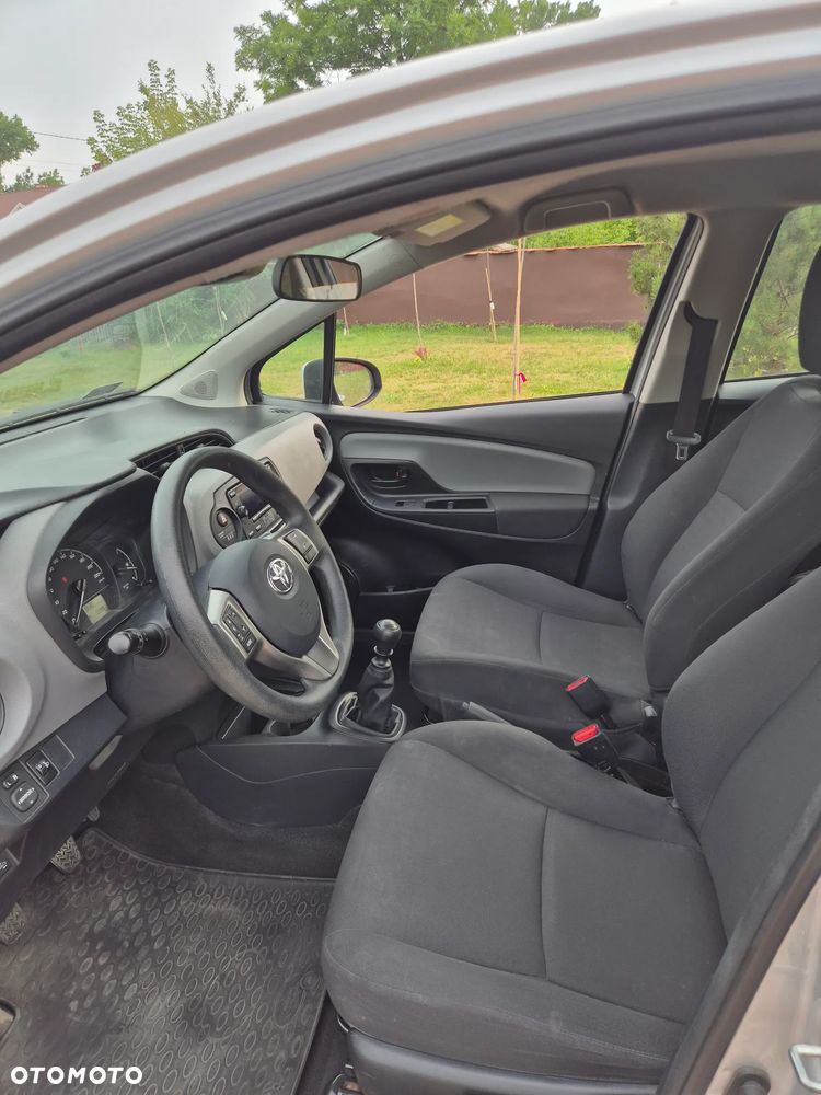 Toyota Yaris 1.5 Dynamic - 9