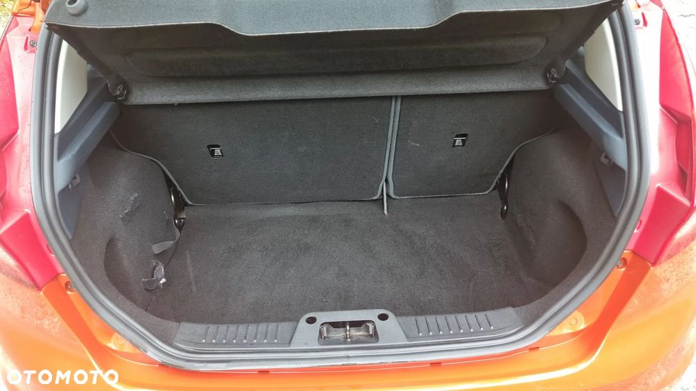 Ford Fiesta - 11