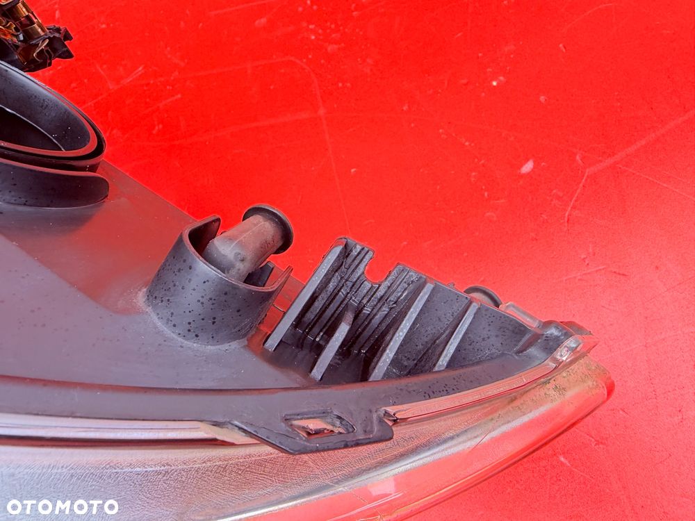 LAMPA PRAWA FORD MONDEO MK4 LIFT BI XENON EU BDB - 4