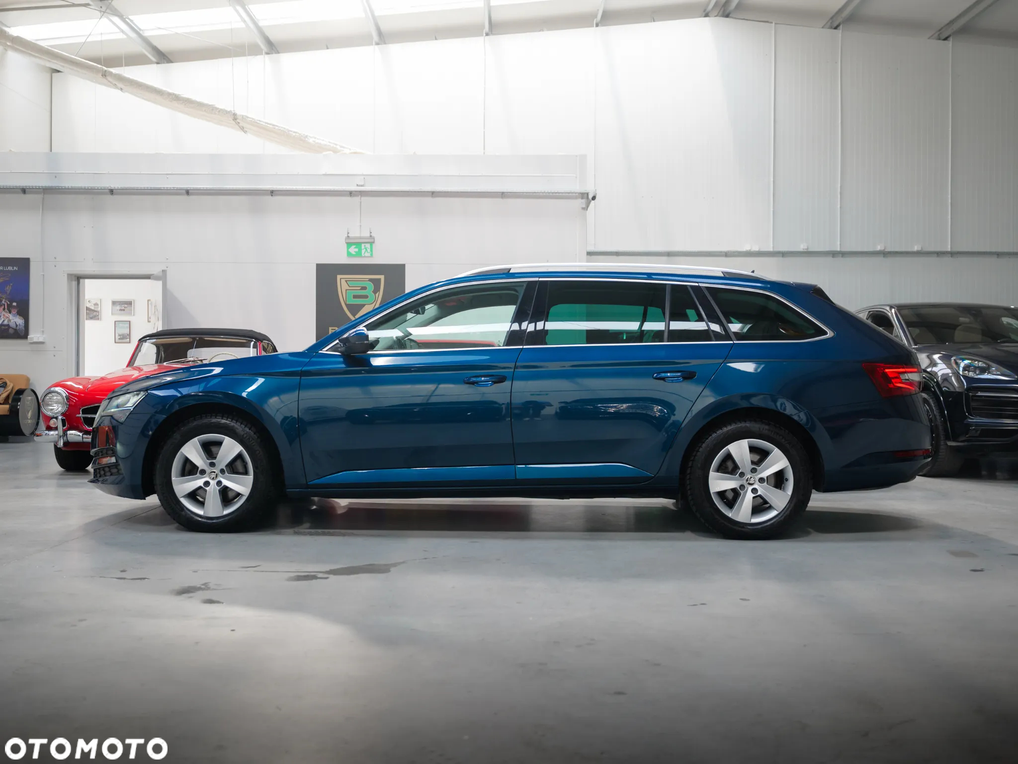Skoda Superb 2.0 TDI SCR Ambition - 6