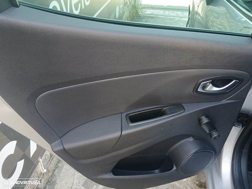 Renault Clio 1.5 dCi Limited - 29