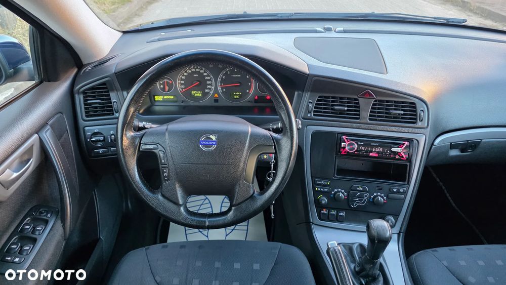 Volvo V70 2.4 Move - 6