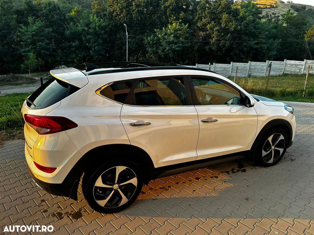 Hyundai Tucson 2.0 CRDI 4WD 6AT Luxury+ - 4