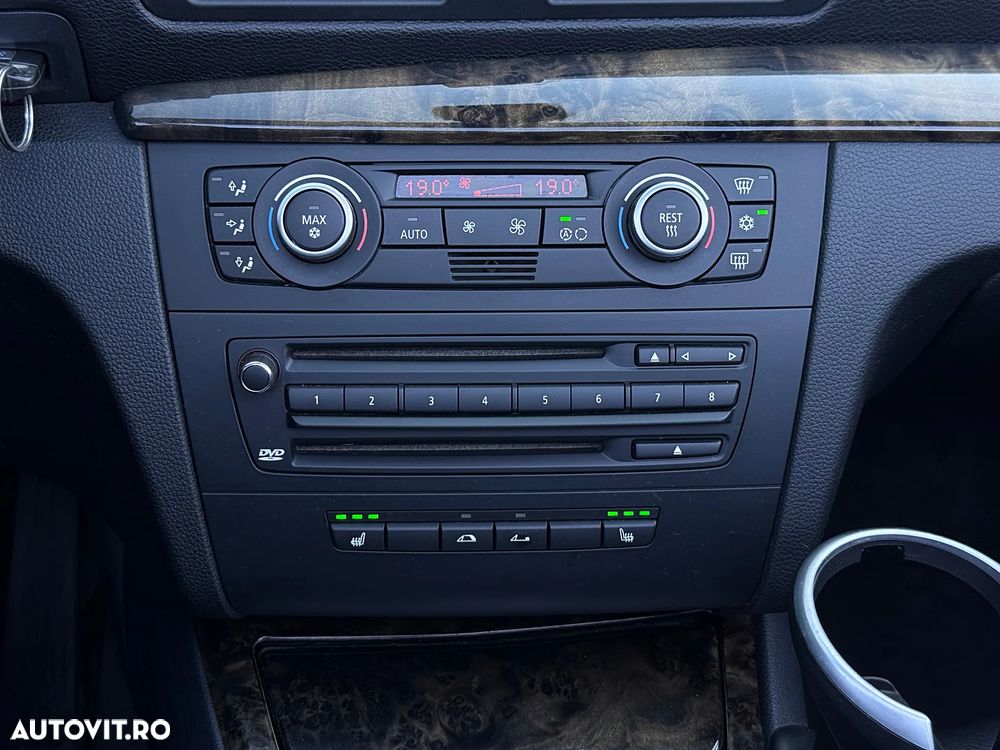 BMW Seria 1 120i Aut. - 19