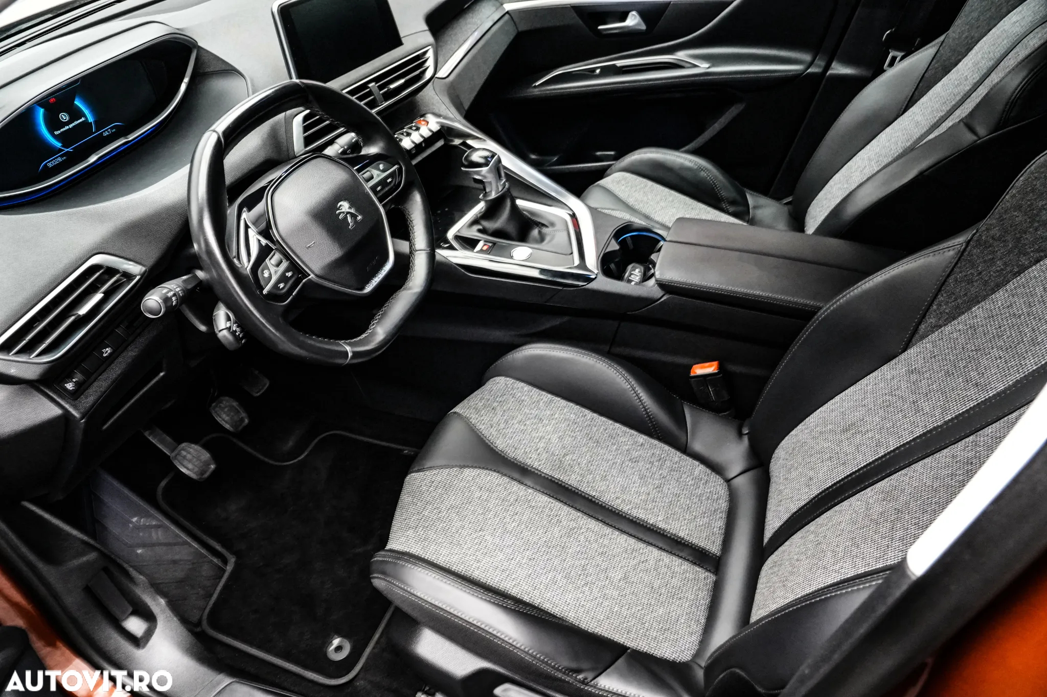 Peugeot 3008 1.2 PureTech Turbo S&S Allure - 12