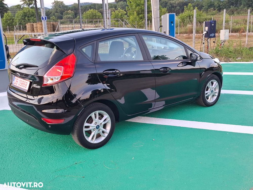 Ford Fiesta 1.0 EcoBoost S&S TITANIUM - 12