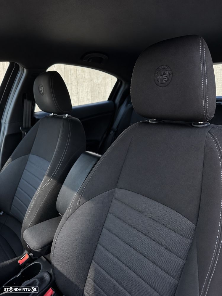 Alfa Romeo Giulietta 1.6 JTDM Super - 11
