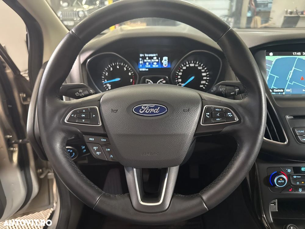 Ford Focus - 18