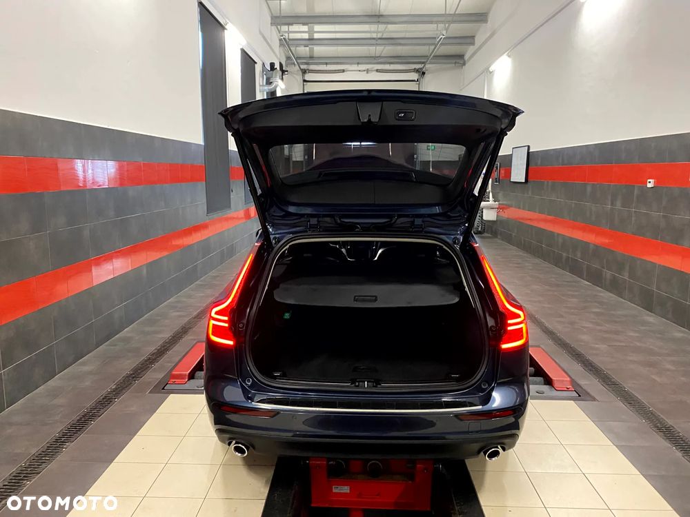 Volvo V60 D4 Geartronic Momentum - 13