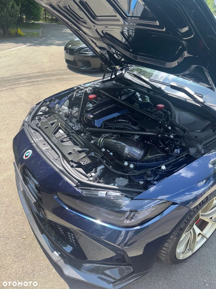 BMW M4 Standard - 13