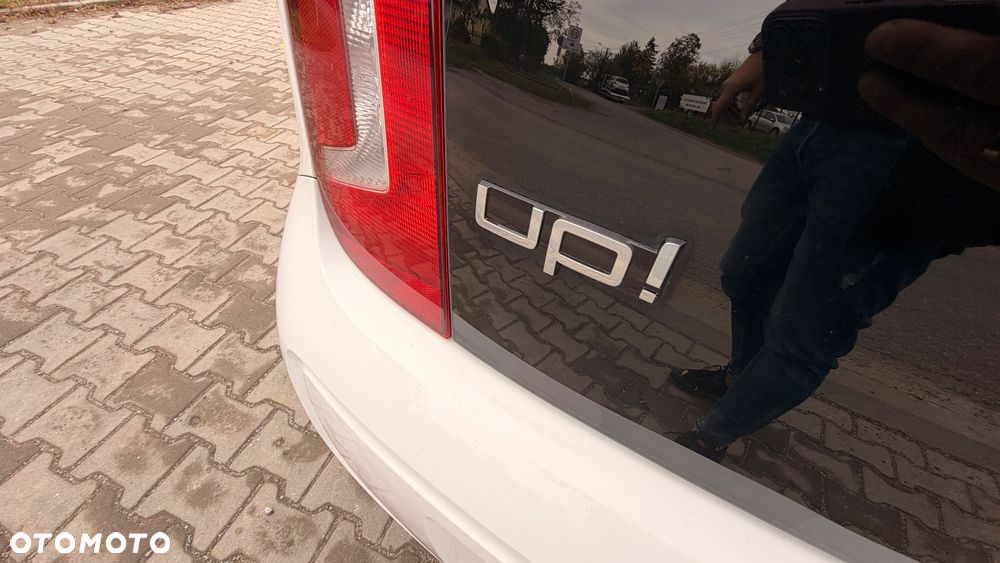 Volkswagen up! - 23