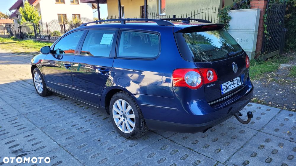 Volkswagen Passat 1.6 TDI DPF BlueMot Comfortline - 12