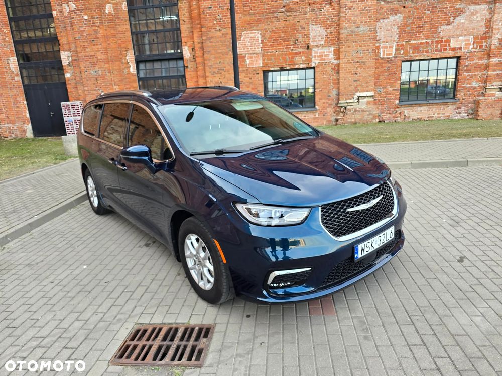 Chrysler Pacifica - 5