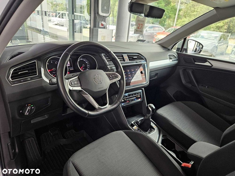 Volkswagen Tiguan - 14