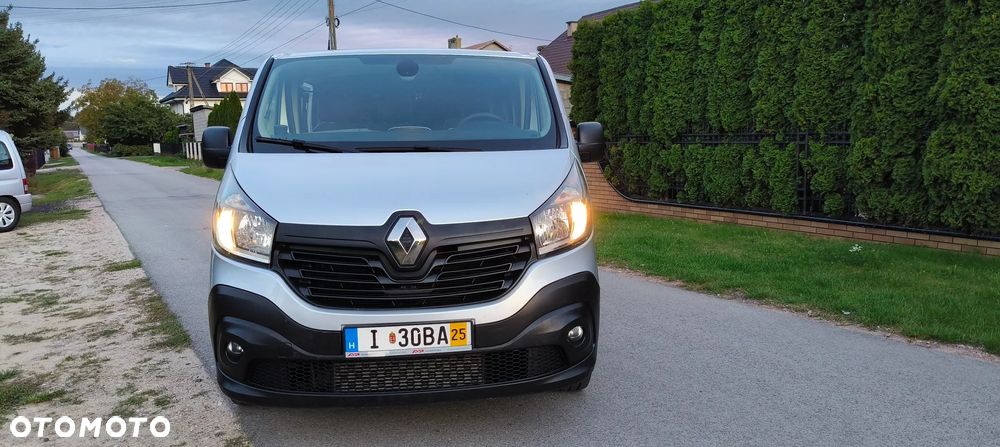 Renault TRAFIC LONG BRYGADÓWKA 6 OSÓB - 19