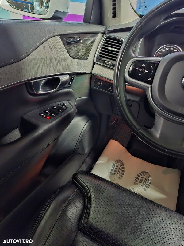 Volvo XC 90 B5 MHEV AWD 7 locuri Momentum - 11