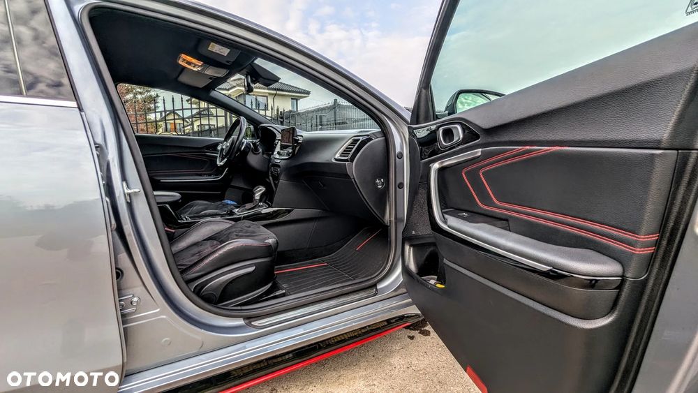 Kia ProCeed - 20