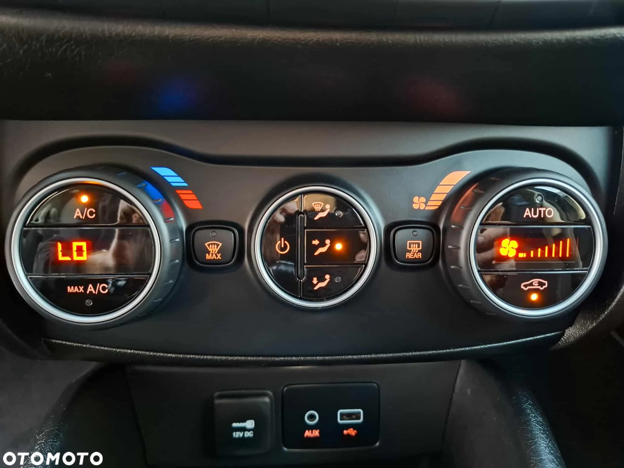 Fiat Tipo Kombi 1.4 T-Jet Lounge - 29
