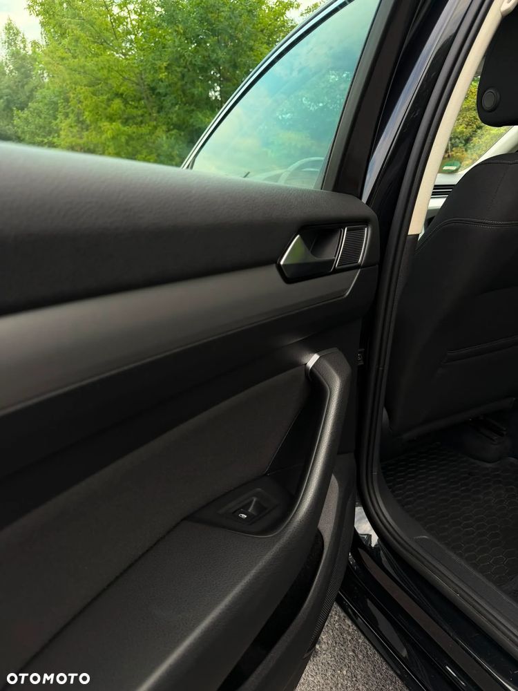 Volkswagen Passat 1.8 TSI BMT Comfortline DSG - 27