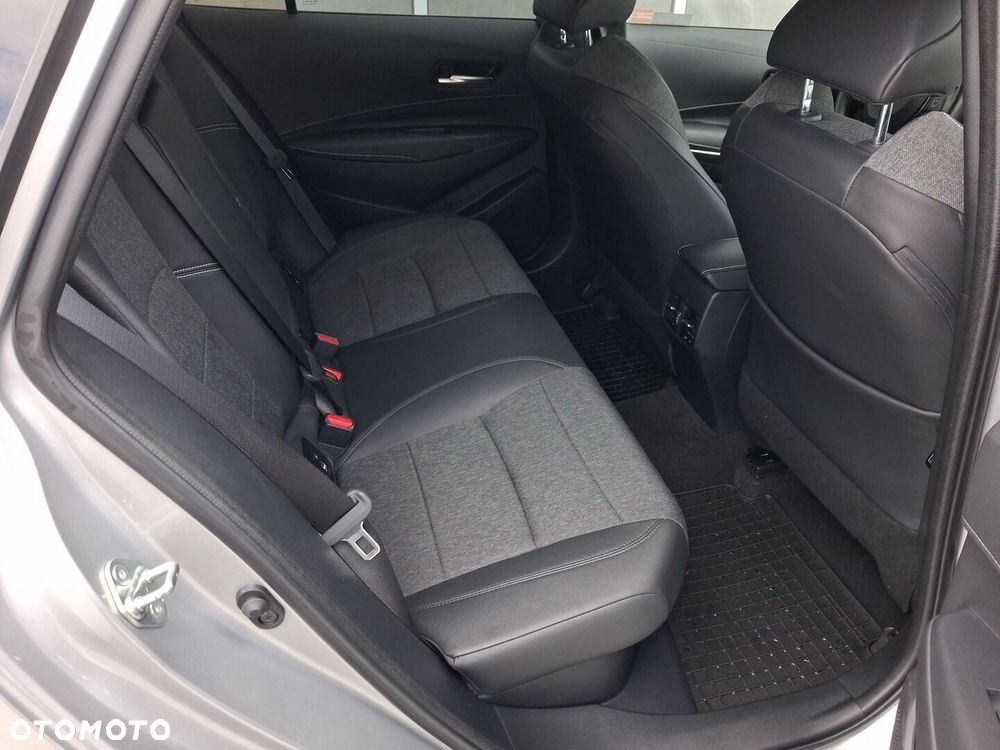 Toyota Corolla 1.8 Hybrid Style - 13