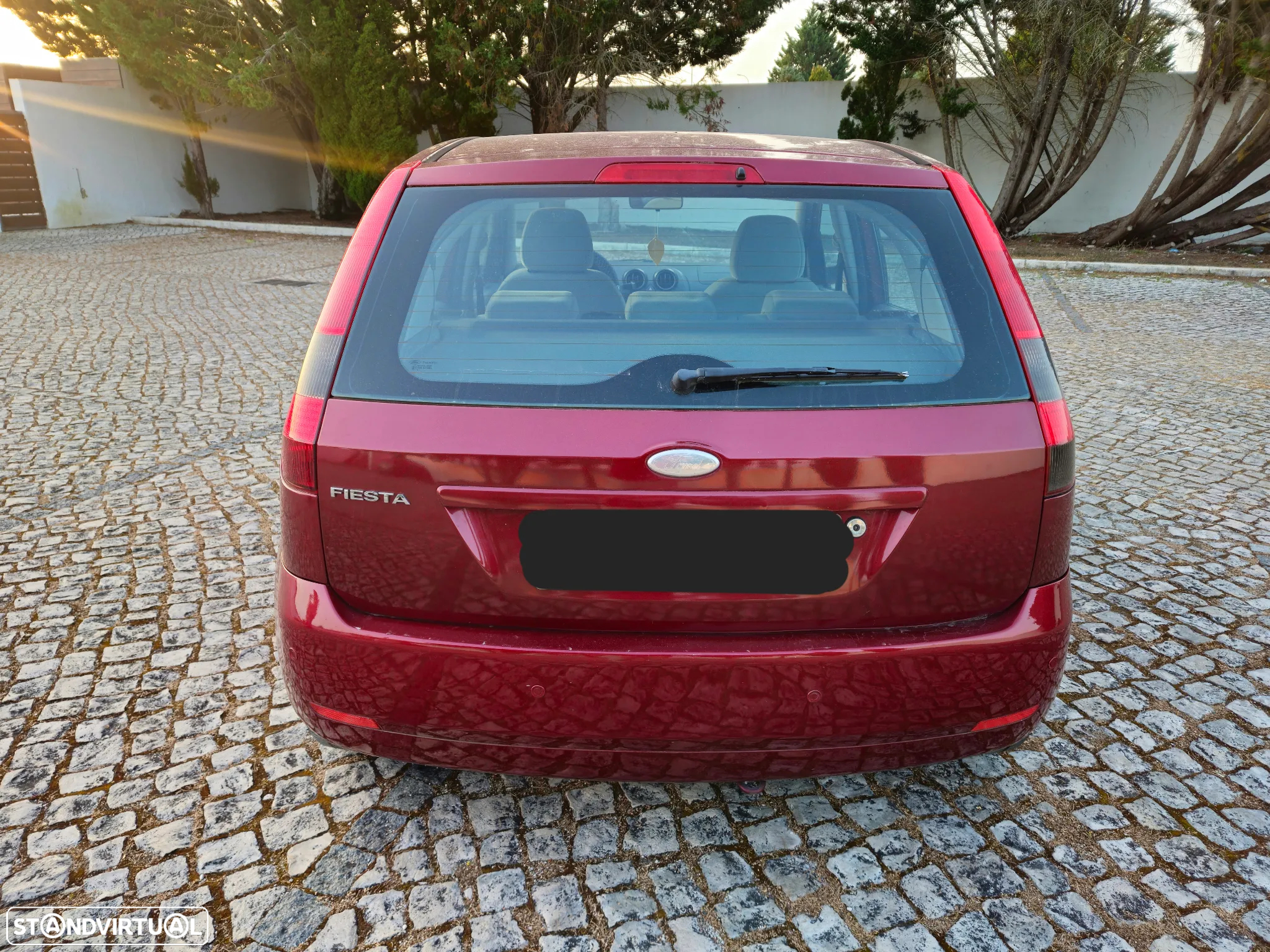 Ford Fiesta 1.25 Ghia - 10