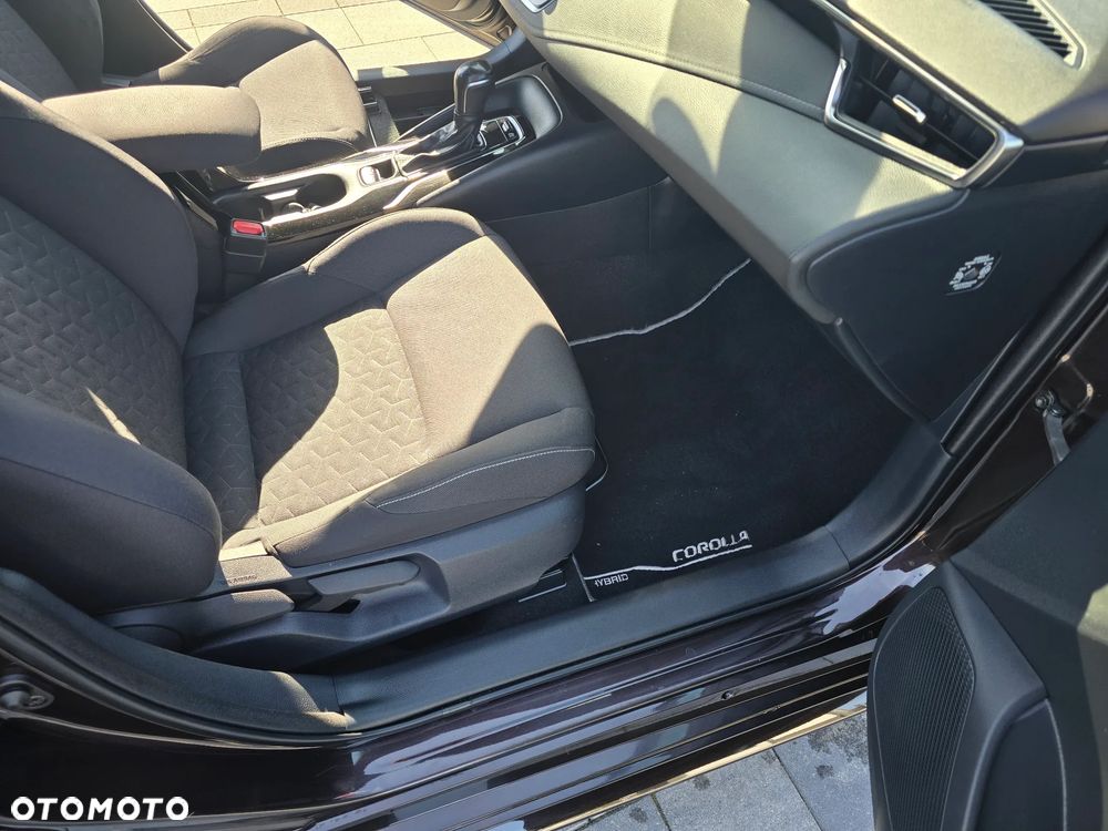 Toyota Corolla 1.8 Hybrid GPF Comfort - 29