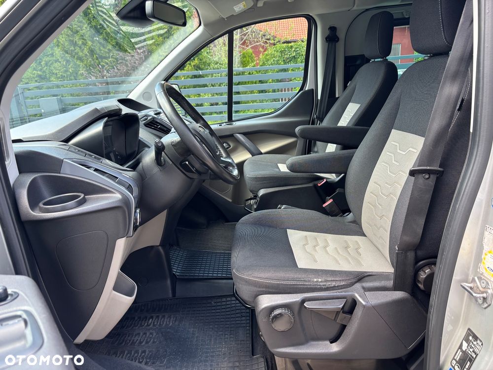 Ford Tourneo Custom 2.0 EcoBlue L2 Titanium - 18